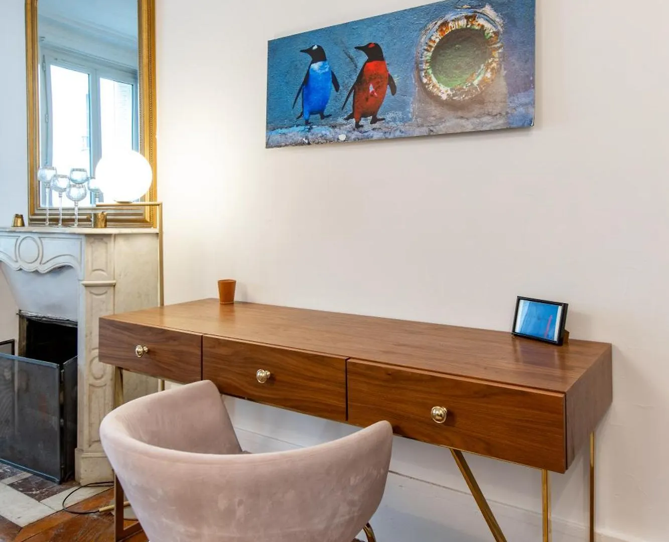 Stylish 2-Bedroom Apartment Near The Famous Moulin Rouge Paris 0*,