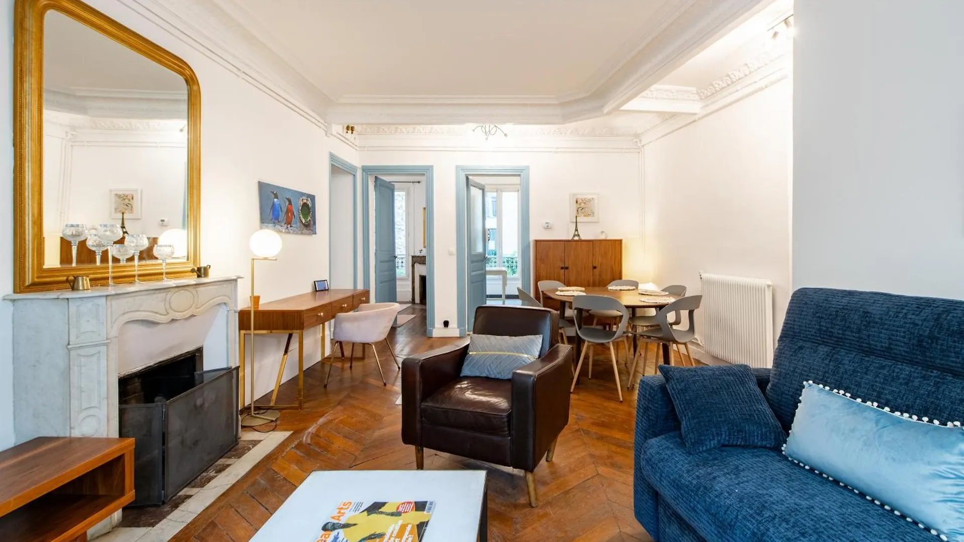 Stylish 2-Bedroom Apartment Near The Famous Moulin Rouge Paris 0*,