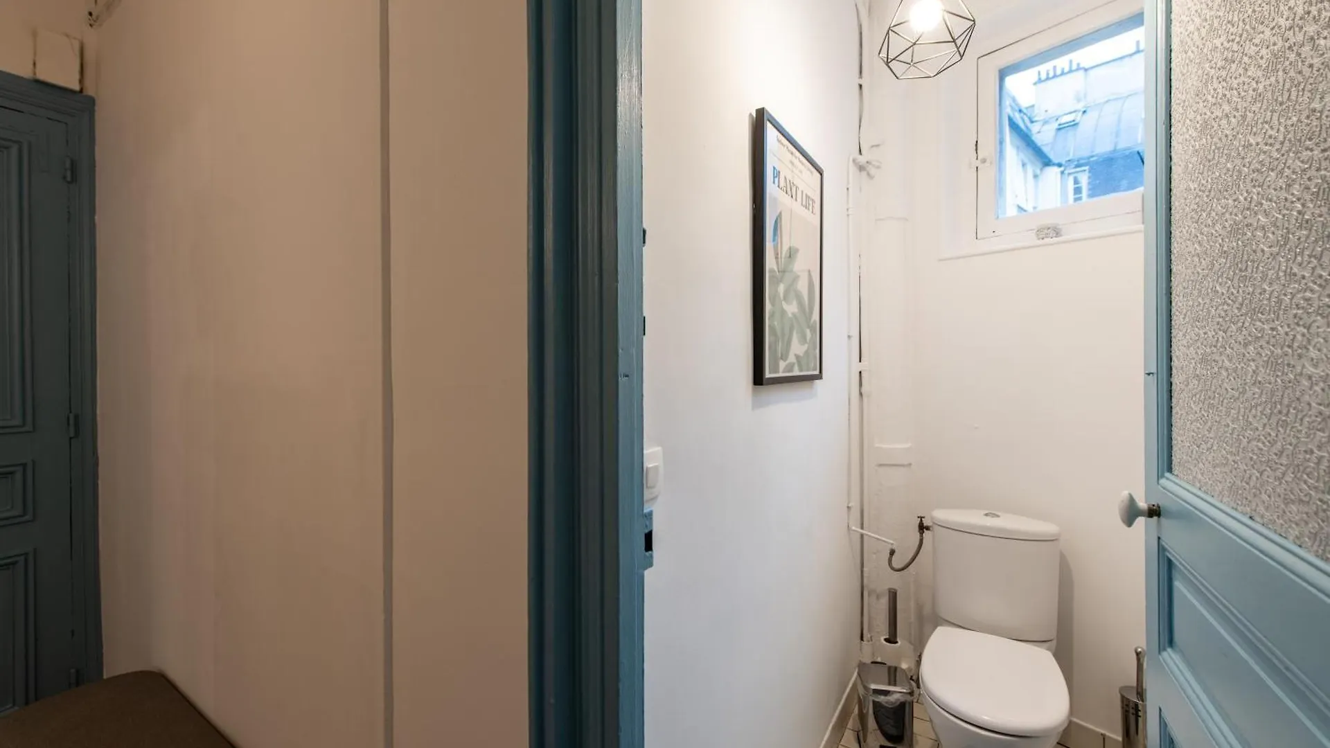 Stylish 2-Bedroom Apartment Near The Famous Moulin Rouge Paris